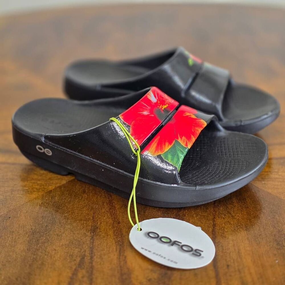 OOFOS Ooah Limited Edition Hibiscus Floral Slide Black Red Women's Size 6 New LE